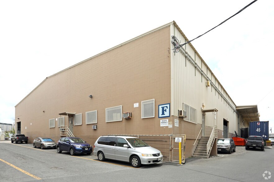 Primary Photo Of 2312 Kamehameha Hwy, Honolulu Warehouse For Lease
