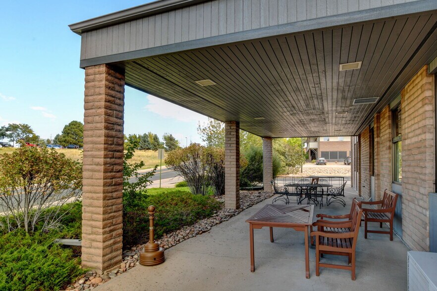 More Photos Of 19600 E Parker Square Dr, Parker Office For Lease