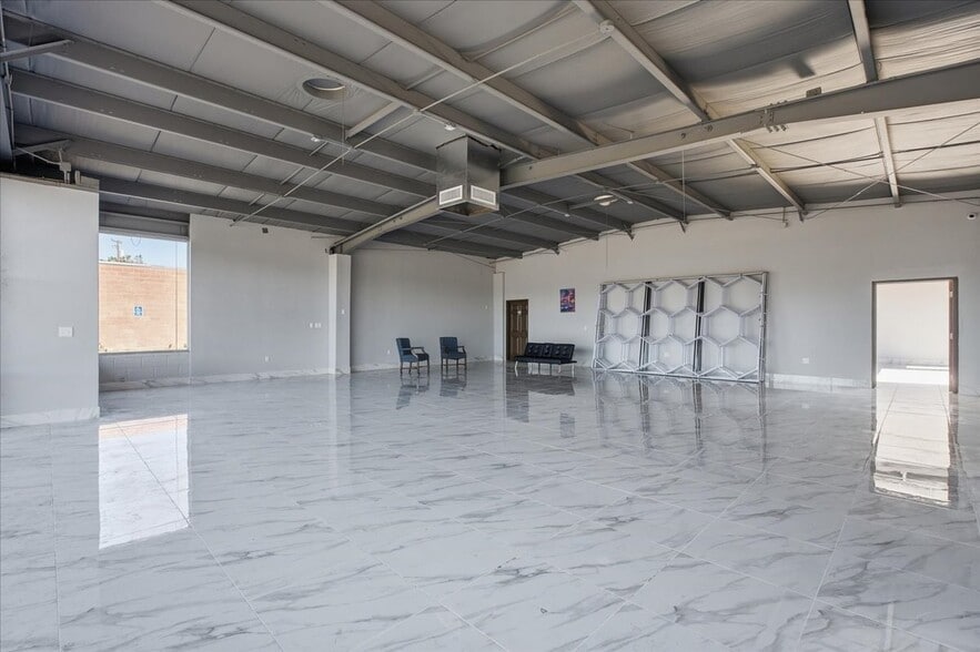 More Photos Of 4554 Auburn Blvd, Sacramento Auto Dealership For Sale