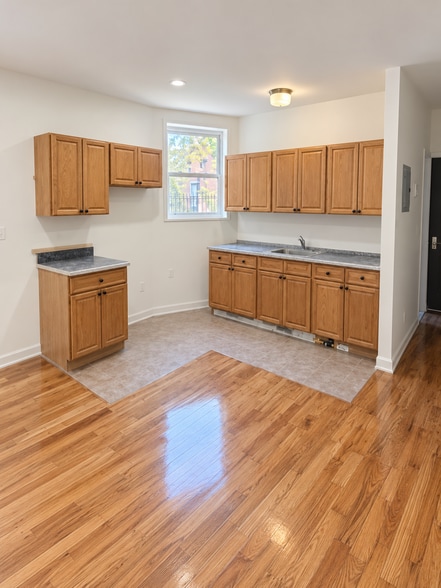More Photos Of 492 Snediker Ave, Brooklyn Apartments For Sale