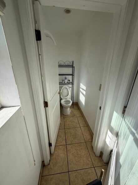 More Photos Of 10923 S Inglewood Ave, Inglewood Apartments For Sale