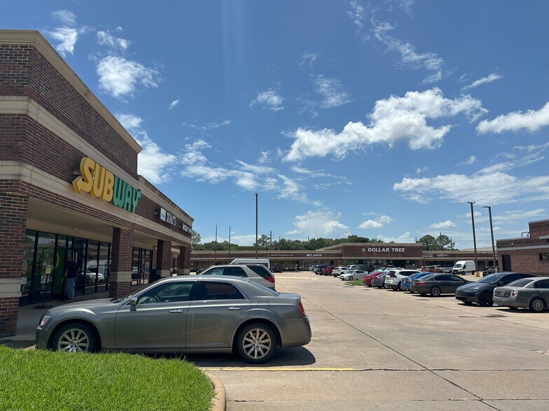 More Photos Of 900 Eldridge Rd, Sugar Land General Retail For Lease