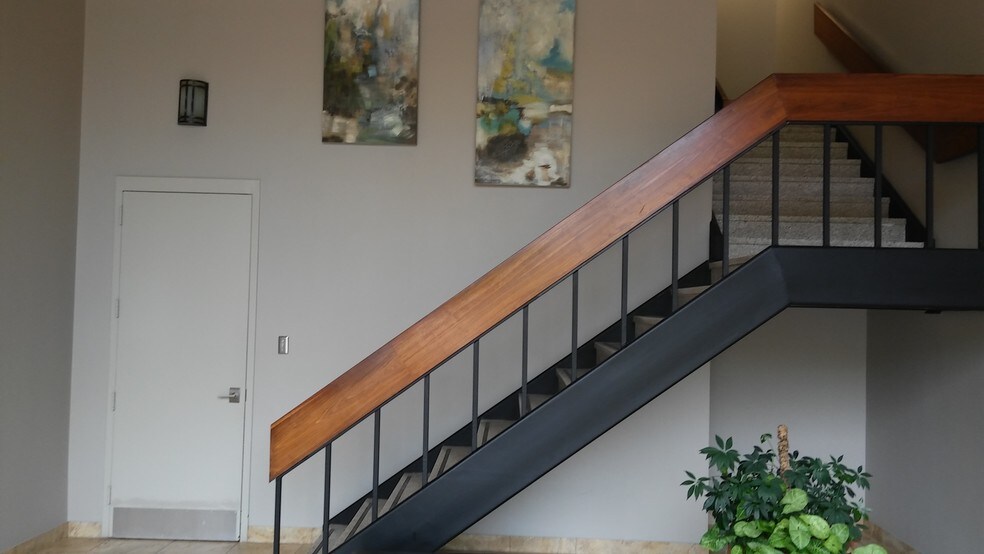 More Photos Of 1900 Kirby Pky, Germantown Medical For Sale