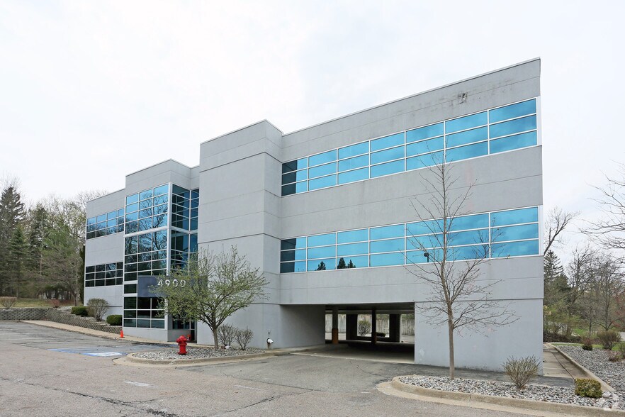 More Photos Of 4900 Montrose Ave, Okemos Office For Lease