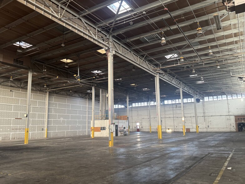 More Photos Of 801 Edwards Ave, New Orleans Distribution For Lease
