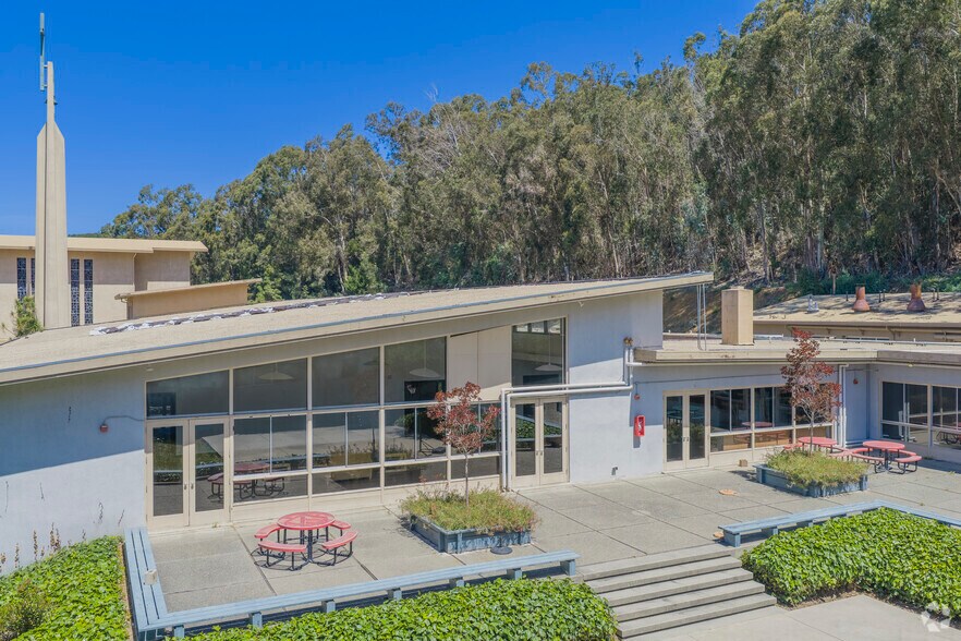 More Photos Of 3500 Mountain Blvd, Oakland Schools For Lease