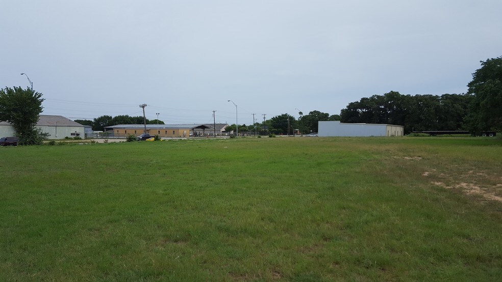 More Photos Of 3016 Elinor St, Fort Worth Land For Sale
