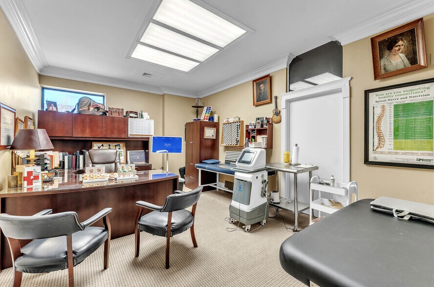 More Photos Of 2906 N Ocoee St, Cleveland Office For Sale