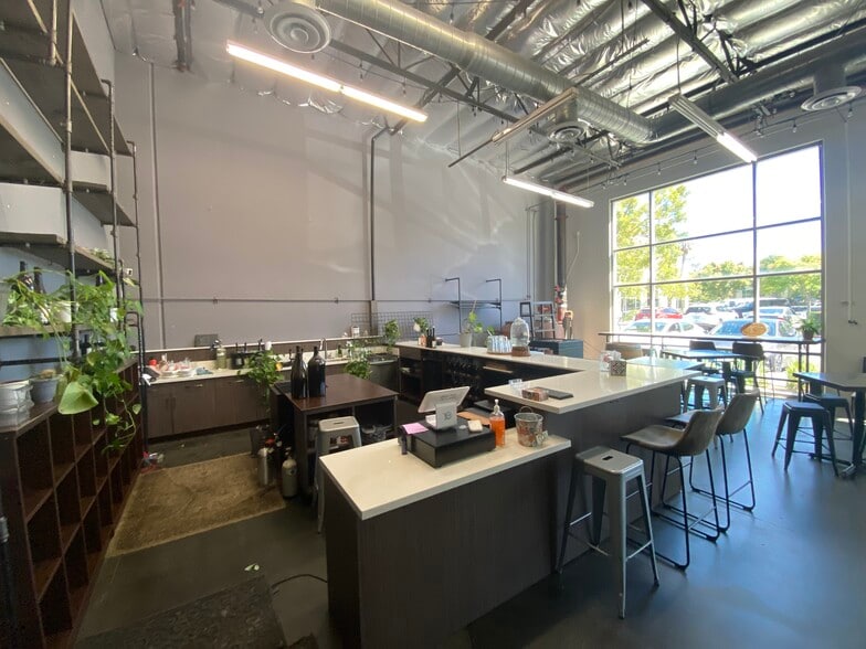 More Photos Of 2379 La Mirada Dr, Vista Warehouse For Lease