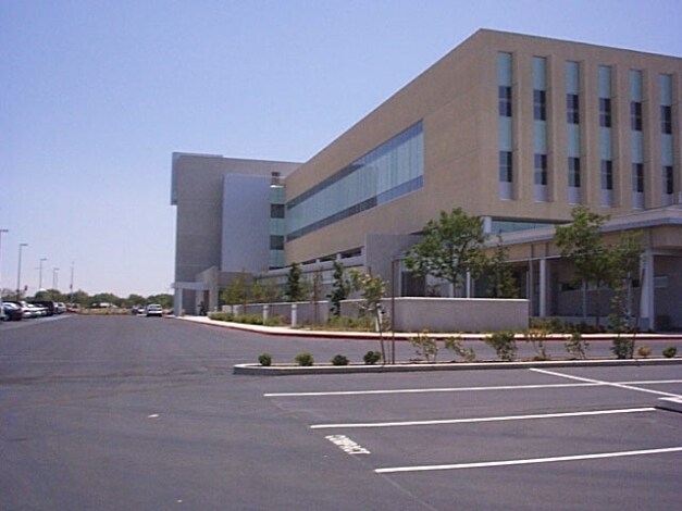 Primary Photo Of 44105 15th St W, Lancaster Medical For Lease