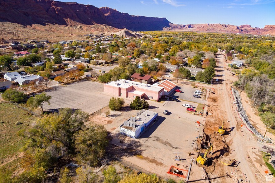 More Photos Of 588 Kane Creek Blvd, Moab General Retail For Sale
