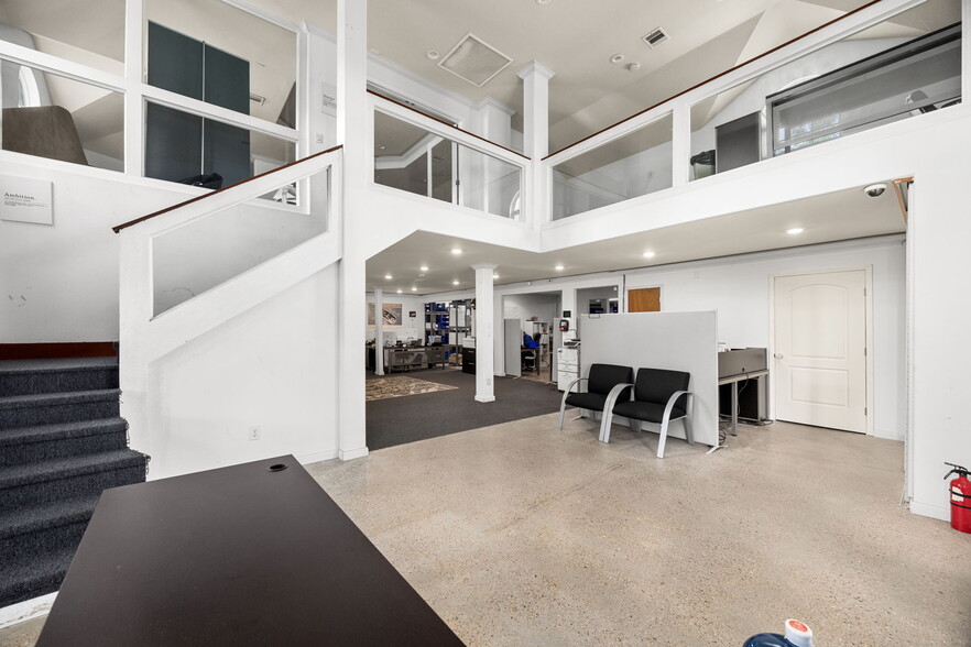 More Photos Of 26214 Hunter Ln, Katy Light Distribution For Lease