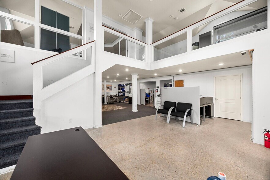 More Photos Of 26214 Hunter Ln, Katy Light Distribution For Lease