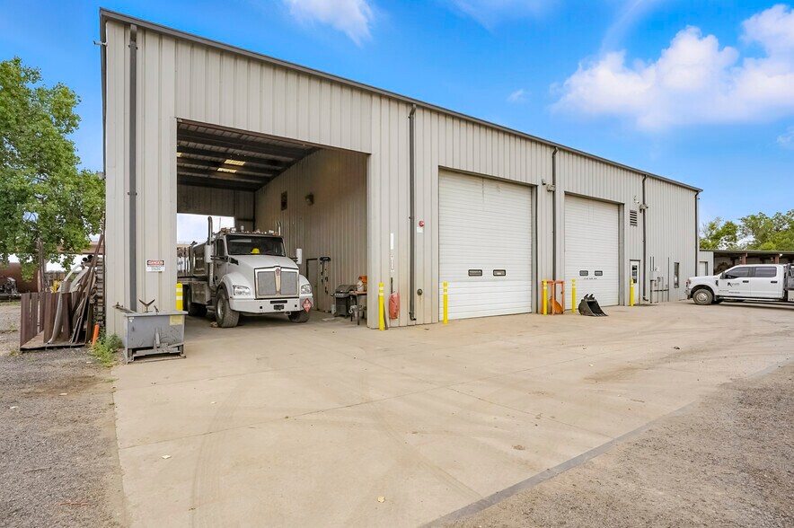 More Photos Of 1775-1831 E 69th Ave, Denver Service For Lease