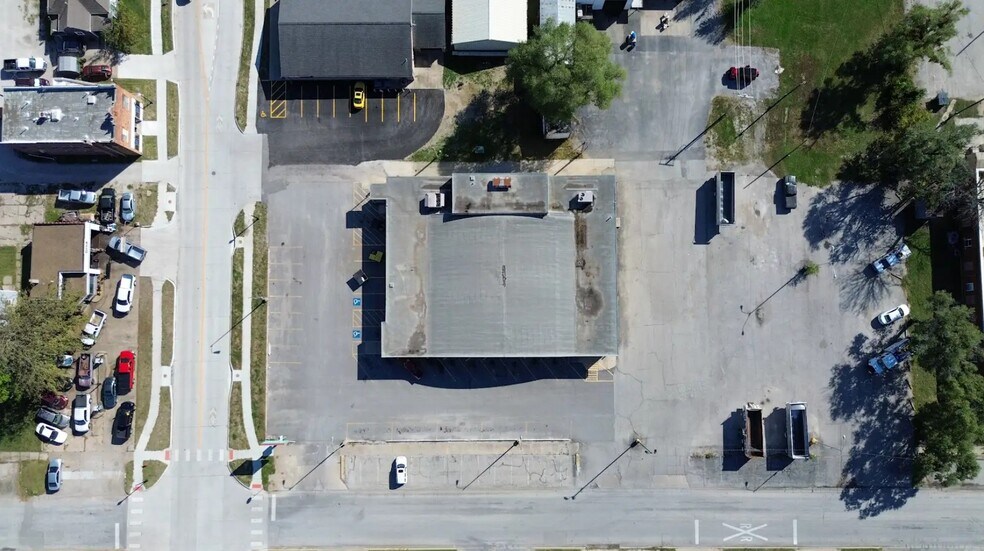 More Photos Of 601 Brown St, Osawatomie Freestanding For Sale