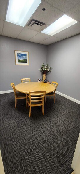 More Photos Of 926 Chulie Dr, San Antonio Coworking Space