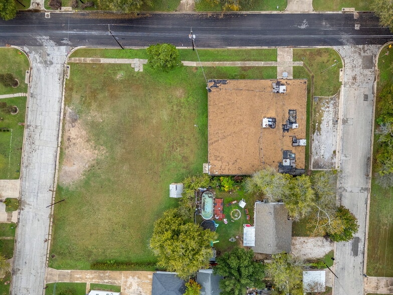 More Photos Of 5550 Baylor Ave, River Oaks Land For Sale