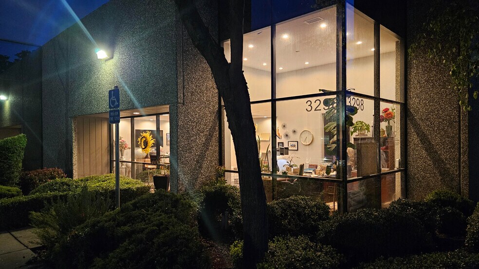 Primary Photo Of 3298 Monier Cir, Rancho Cordova Warehouse For Sale