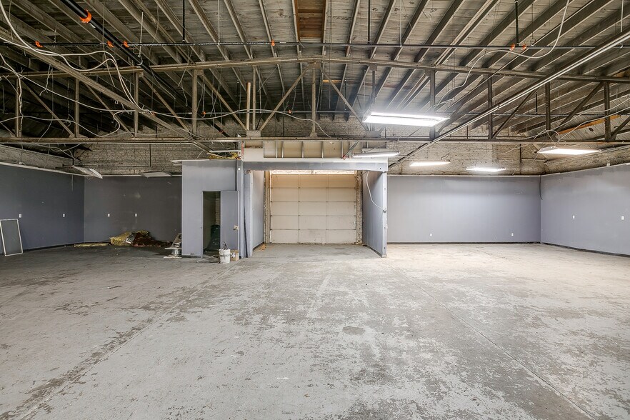 More Photos Of 541 N Main St, Fort Worth Light Manufacturing For Lease