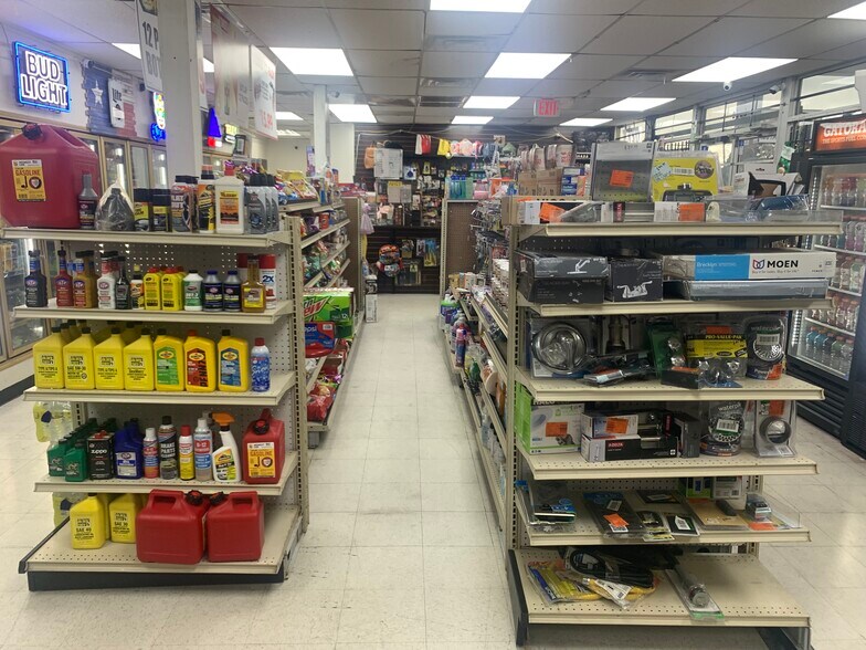 More Photos Of 2630 Walnut Hill Ln, Dallas Convenience Store For Sale