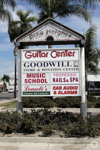 More Photos Of 612 S Brea Blvd, Brea Storefront For Lease