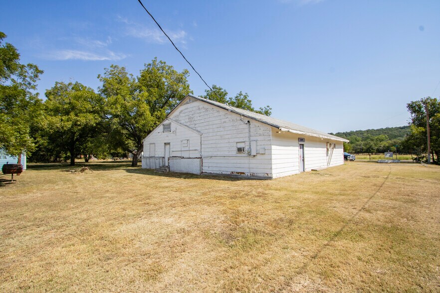 More Photos Of 506 SW 13th Ave, Mineral Wells Specialty For Sale