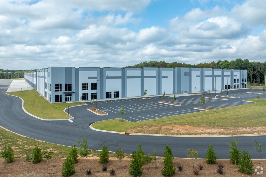 More Photos Of 134 Long Rd, Williamston Distribution For Sale