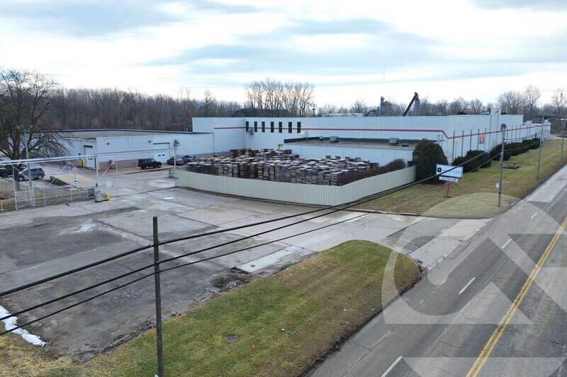 Primary Photo Of 6120 N Detroit Ave, Toledo Warehouse For Sale