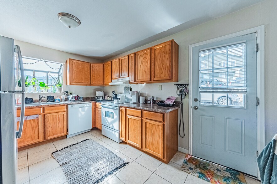 More Photos Of 6970 Peyote Way, Colorado Springs Apartments For Sale