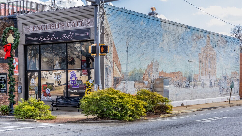 Primary Photo Of 119 W Gordon St, Thomaston Storefront Retail Office For Sale