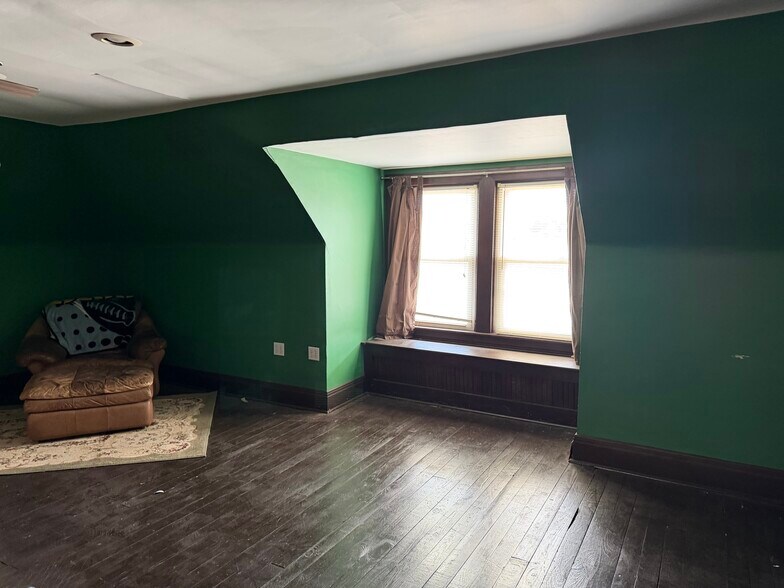 More Photos Of 135 W Pittsburgh St, Greensburg Office For Sale