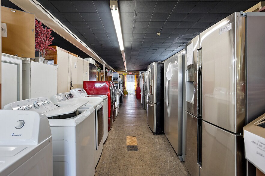 More Photos Of 40-60 E 5th St, Apopka Storefront For Lease