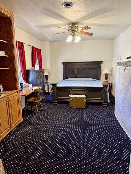 More Photos Of 331 S Main St, Spillville Storefront Retail Residential For Sale