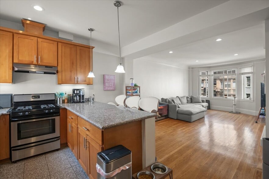 More Photos Of 425 Hyde St, San Francisco Apartments For Sale