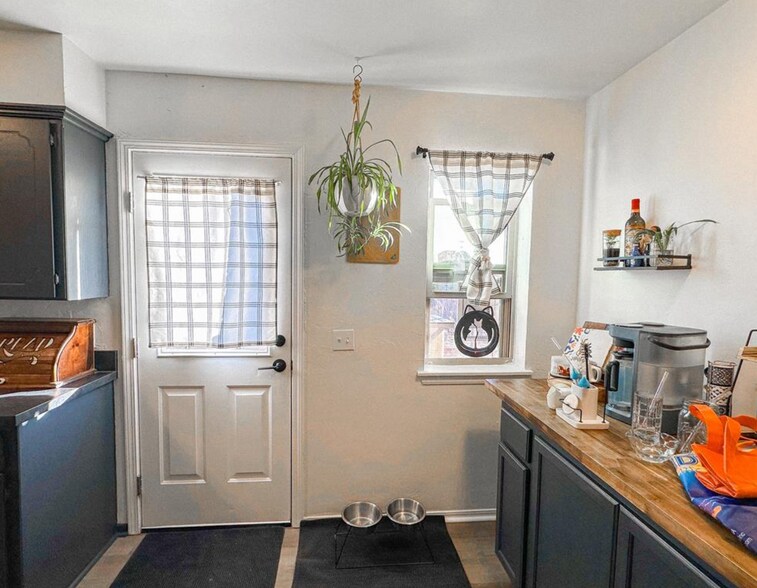 More Photos Of 116 McKenzie Dr, Weatherford Apartments For Sale