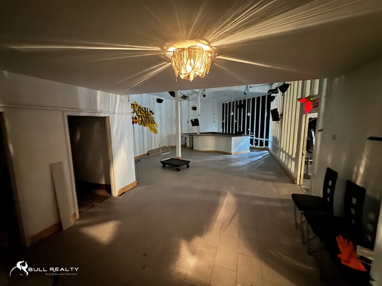 More Photos Of 4225 Snapfinger Woods Dr, Decatur Restaurant For Sale