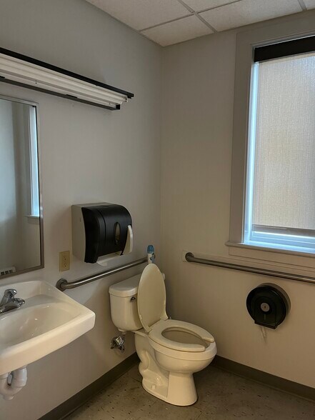 More Photos Of 97 Glasgow St, Clyde Bank For Sale
