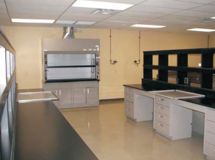 More Photos Of 1624 Headway Cir, Austin Research And Development For Lease