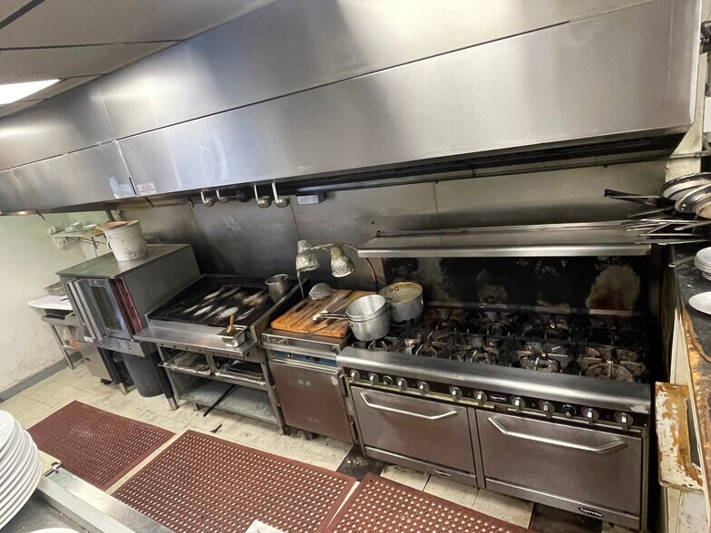 More Photos Of 295 Parker Farms Rd, Wallingford Restaurant For Sale