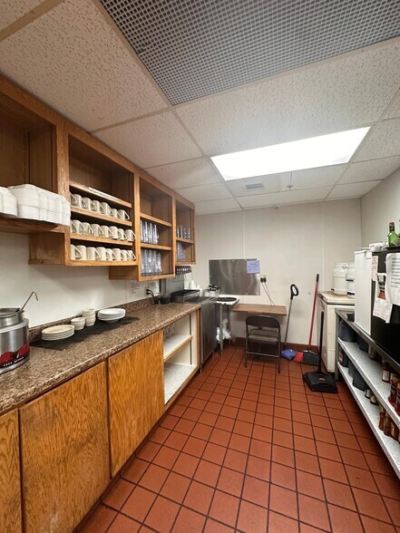 More Photos Of 3141 King W Ave, Billings Mixed Retail For Lease