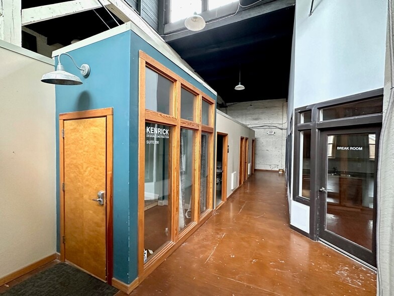 More Photos Of 2727-2731 S Jefferson Ave, Saint Louis Warehouse For Lease