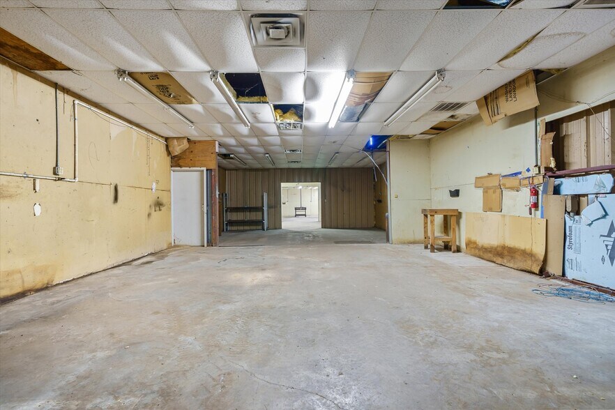 More Photos Of 7439 FM 314, Ben Wheeler Industrial For Sale