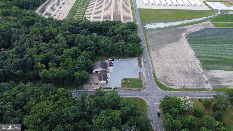 More Photos Of 5373 Chestnut Ave, Vineland Auto Repair For Sale