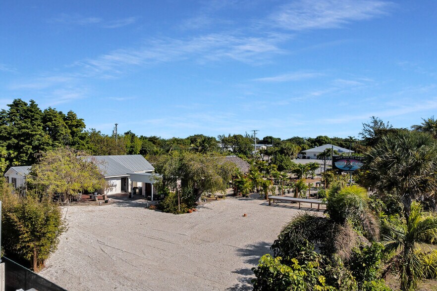 More Photos Of 27001 Overseas Hwy, Cudjoe Key Garden Center For Sale