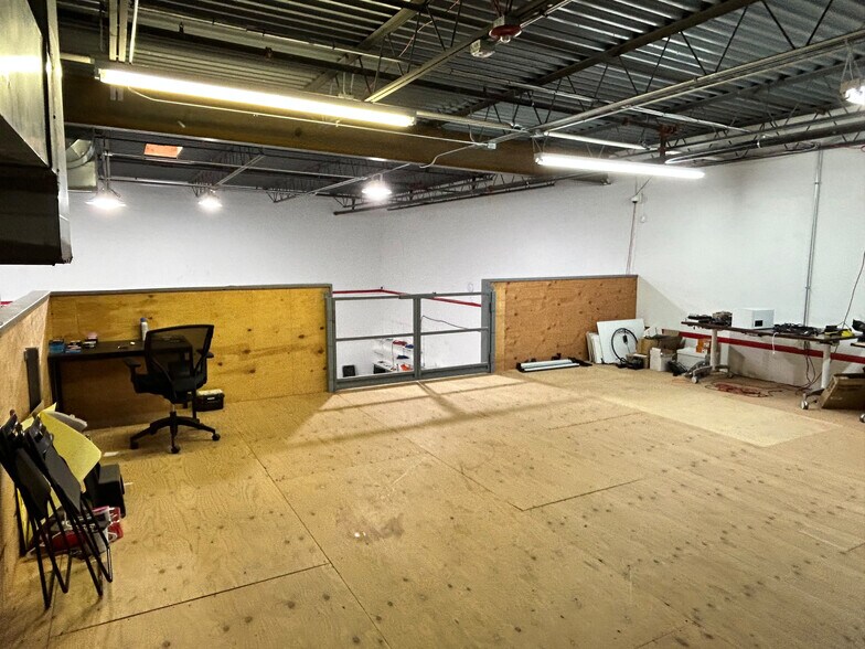 More Photos Of 11919 W I-70 N, Wheat Ridge Warehouse For Sale