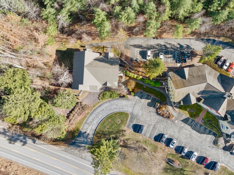 More Photos Of 401 Gilford Ave, Gilford Medical For Sale