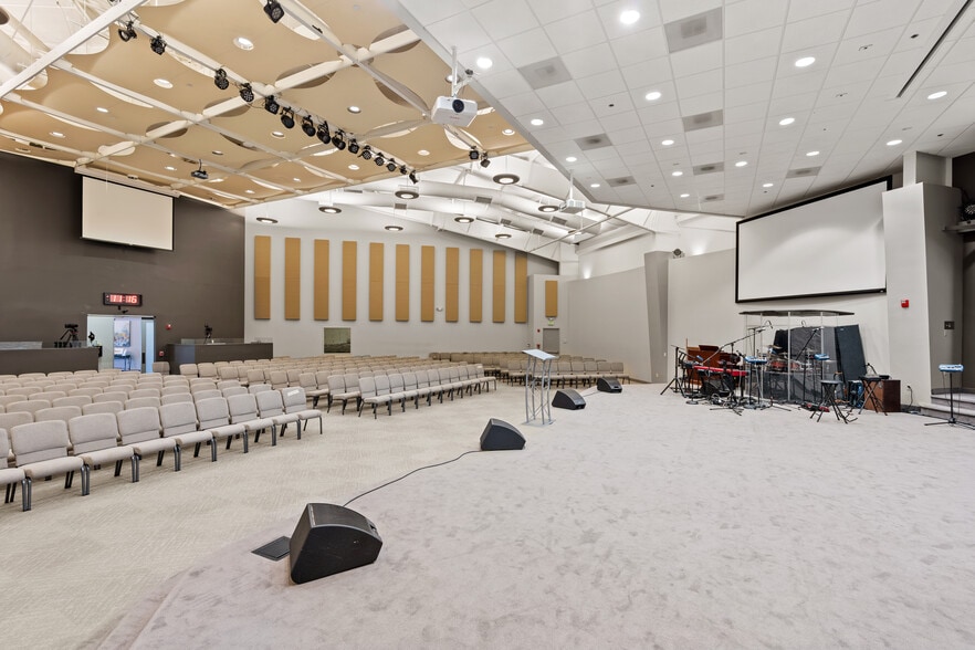 More Photos Of 4700 E Walnut Ave, Orange Religious Facility For Sale