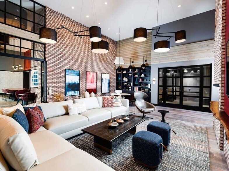 More Photos Of 916 W Broad St, Falls Church Coworking Space