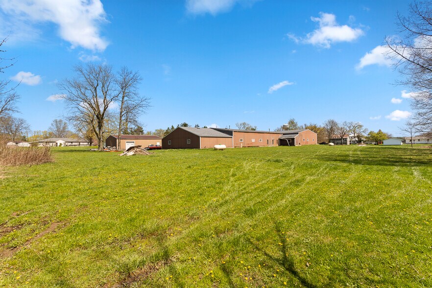 More Photos Of 201 Reed St, Spencer Light Manufacturing For Sale