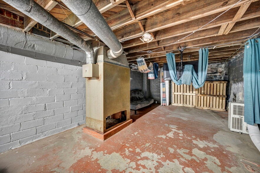 More Photos Of 16226 Arcade Ave, Cleveland Multifamily For Sale